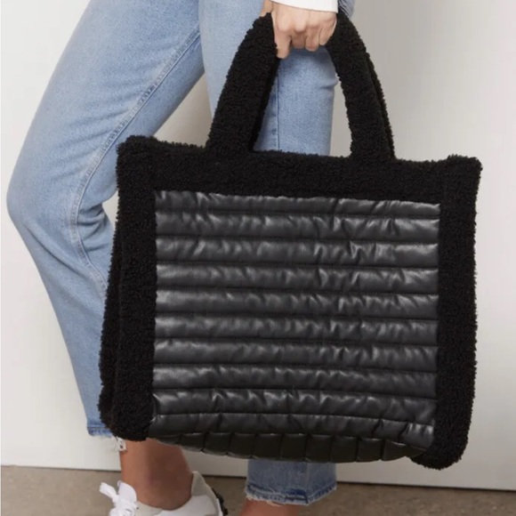 THINK ROYLN Handbags - NWOT THINK ROYLYN Aspen Tote Travel Bag